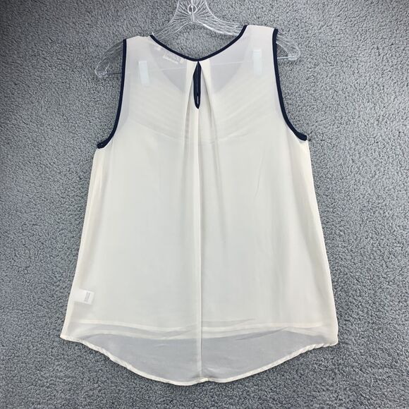 Chloe K Women Ivory Sleeveless Blouse Size Medium Pleated Lightweight Semi Sheer - Picture 3 of 9